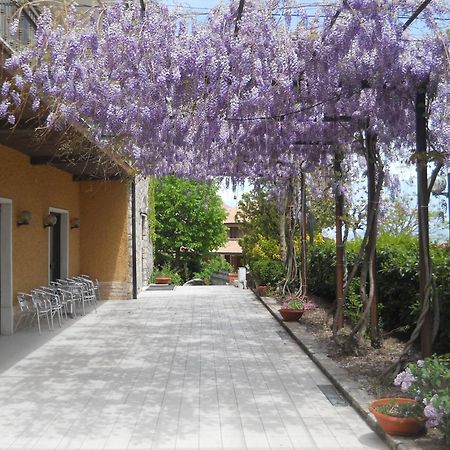 Nusco Hotel Colucci מראה חיצוני תמונה