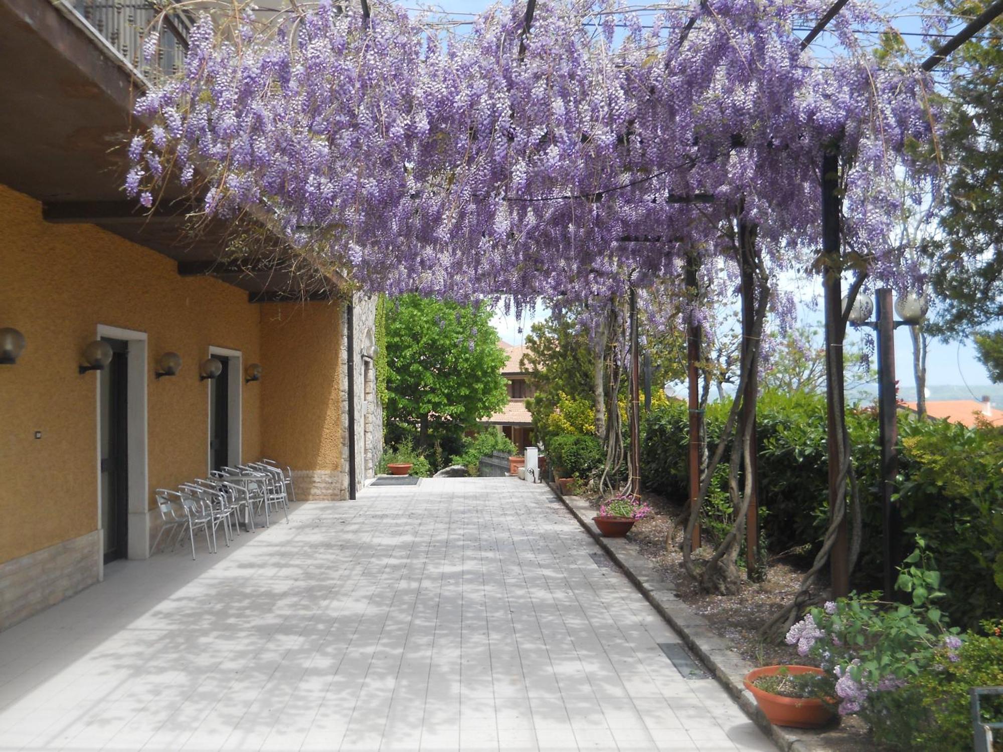 Nusco Hotel Colucci מראה חיצוני תמונה