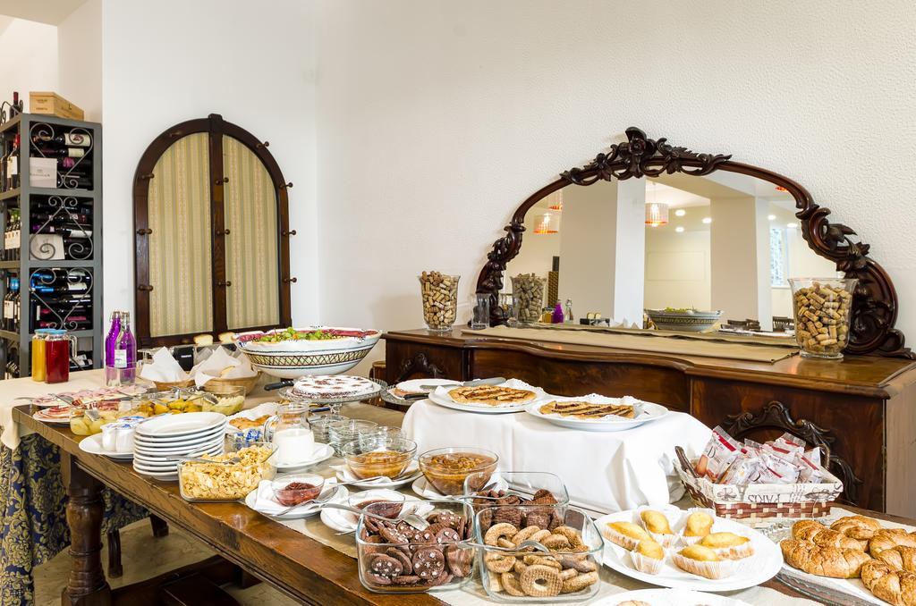 Nusco Hotel Colucci מראה חיצוני תמונה