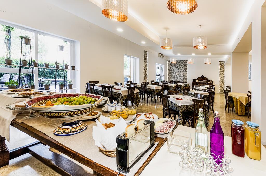 Nusco Hotel Colucci מראה חיצוני תמונה